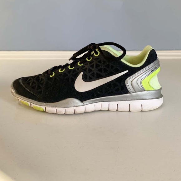 Nike Free 5 Women’s Running Shoes - Picture 2 of 8